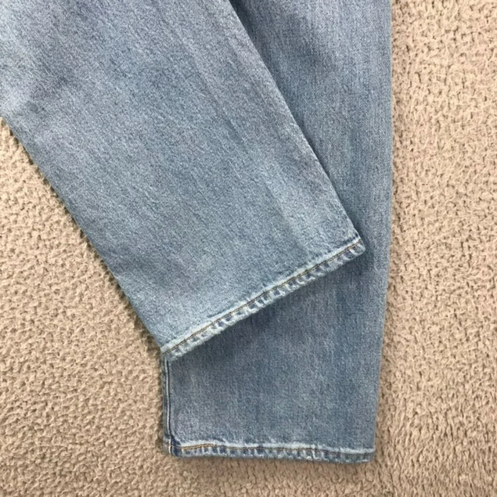 LEVIS 501 Mens 36x32 Original Fit Straight Leg Button Fly Light Wash Denim Jeans